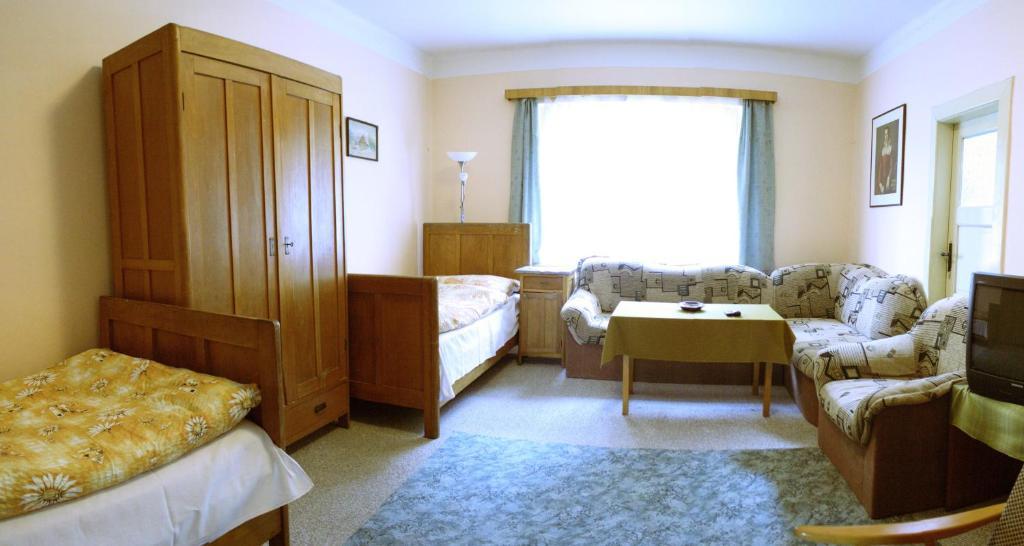 Bungalovy A Ubytovani Ratiborice- Zlic Česká Skalice Kamer foto