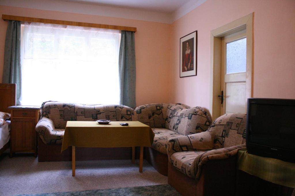 Bungalovy A Ubytovani Ratiborice- Zlic Česká Skalice Kamer foto